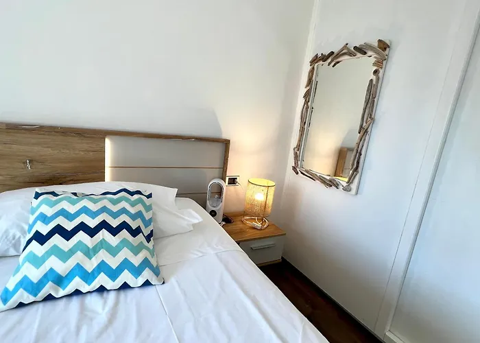 Vila Vera Seafront Apartments