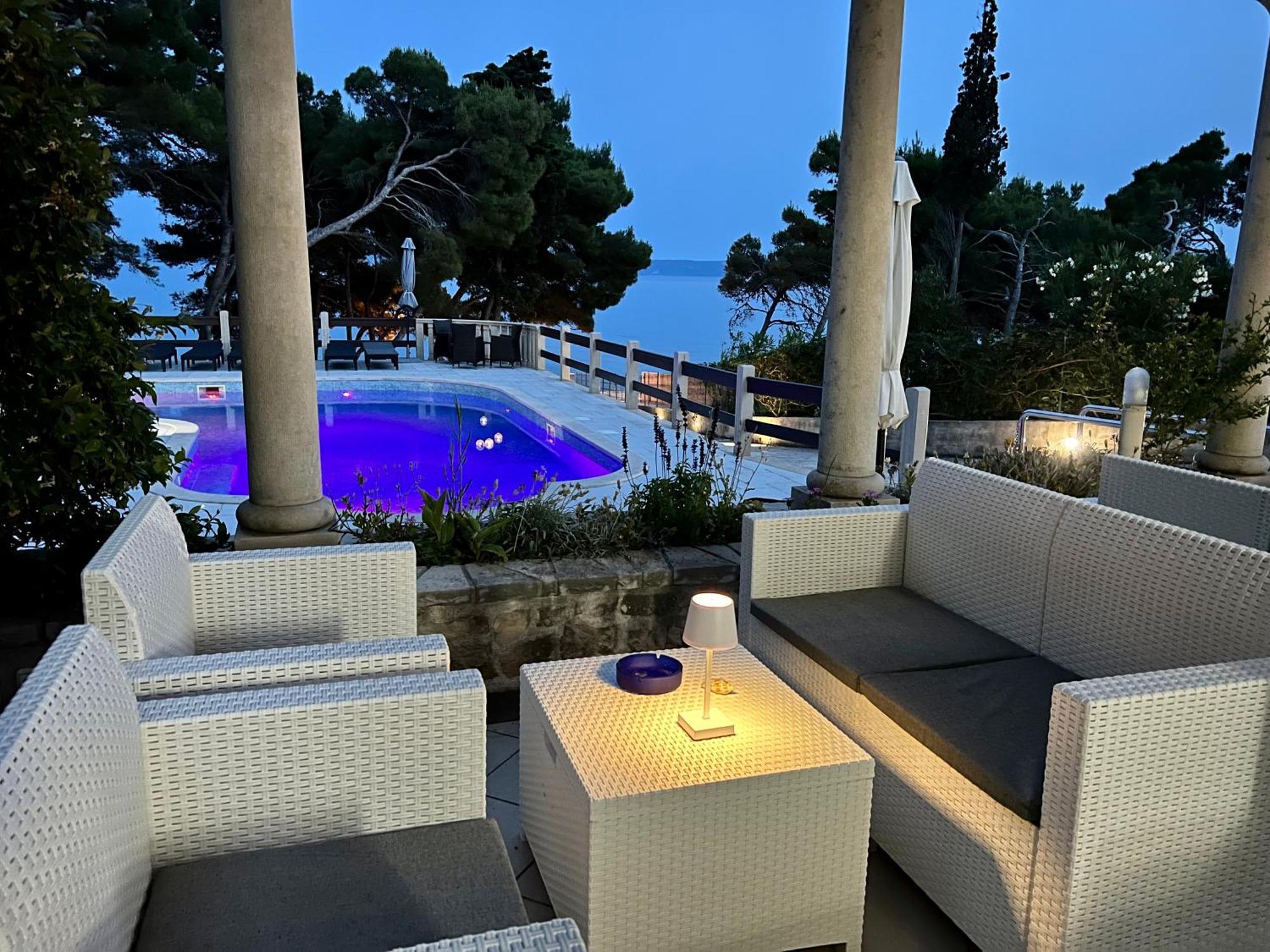 Vera Seafront Apartma Sumartin