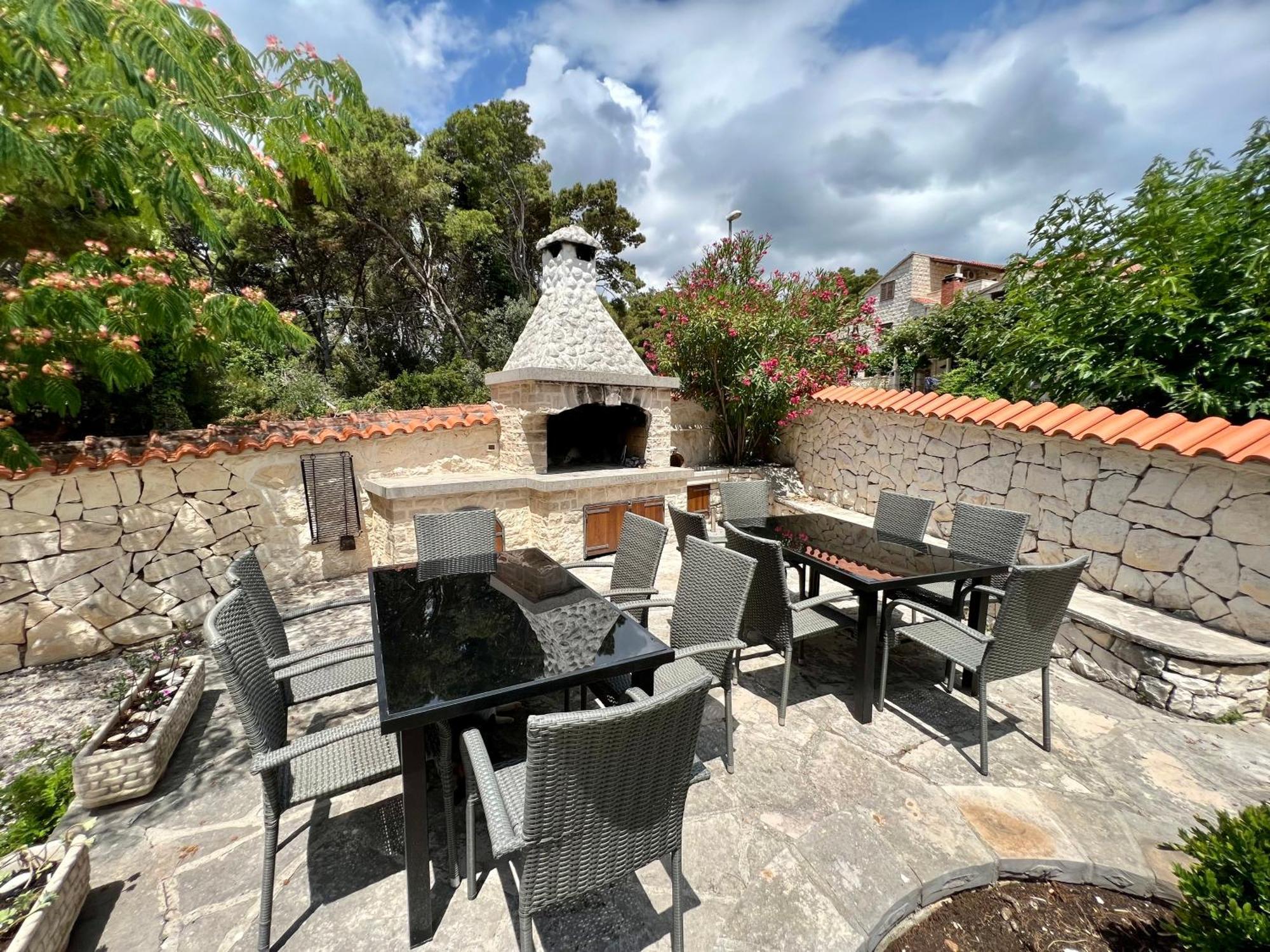 Appartement Vera Seafront Sumartin