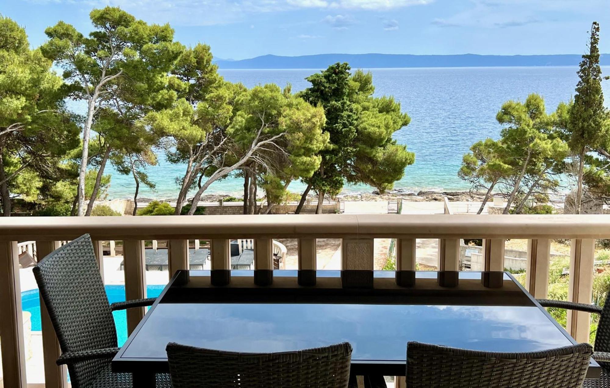 Appartement Vera Seafront Sumartin